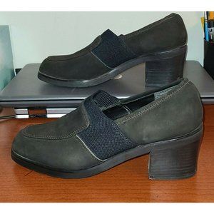 9EE Wide Cloud Walkers Women's Black Suede Shoes 2.5" Block Heel